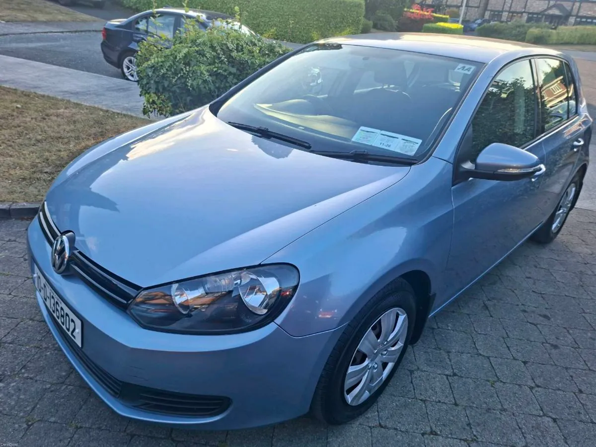 VOLKSWAGON GOLF 1.6 DIESEL 2010 VERY CLEAN CAR - Image 2