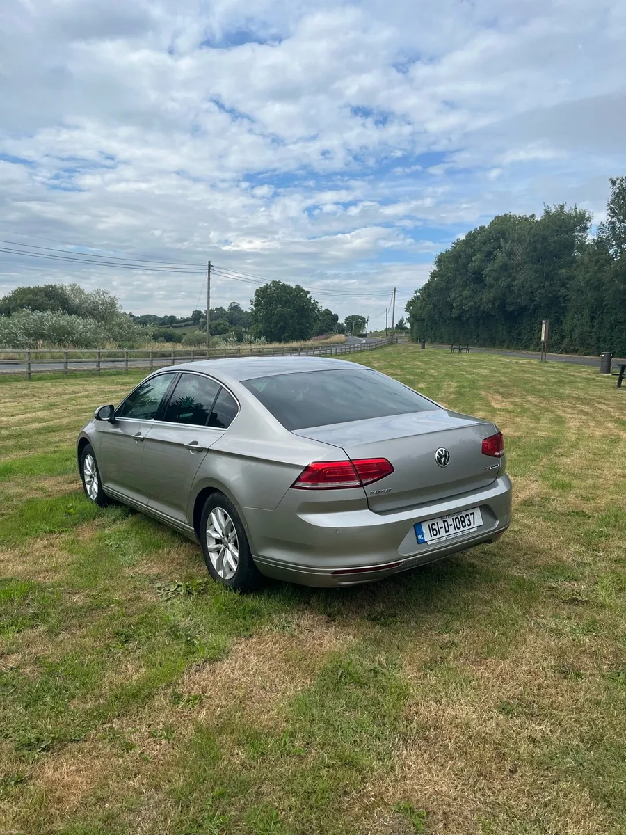 B8 Volkswagen Passat - Image 3