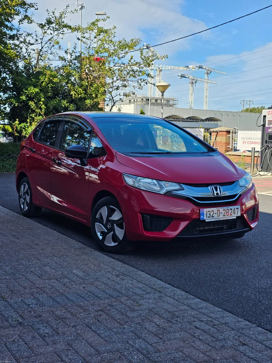 Honda Fit 2013 Automatic - Image 3