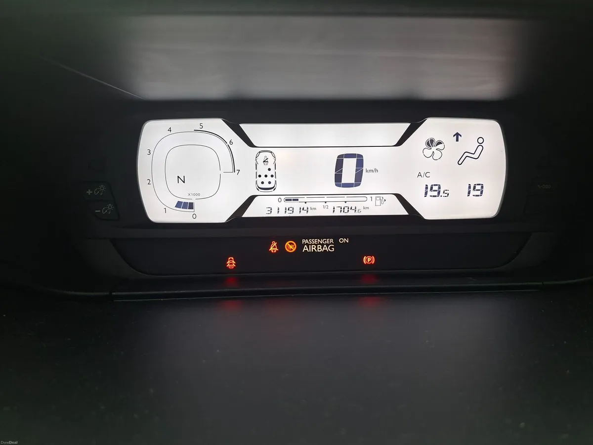 Citroen C4 2015 - Image 2