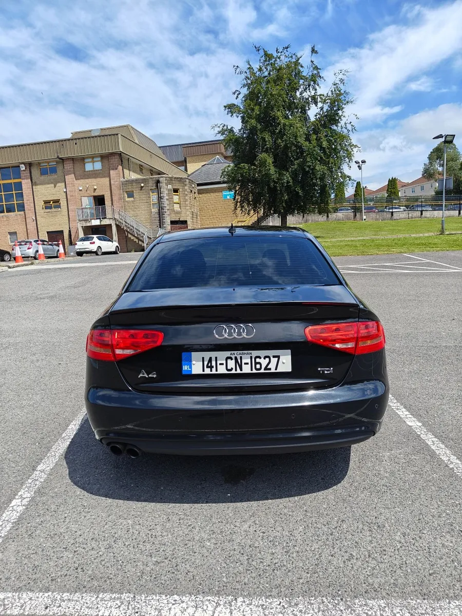 Audi A4 2014 - Image 2