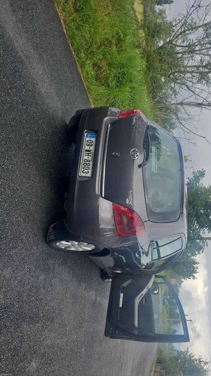 Toyota Yaris 2009 - Image 5