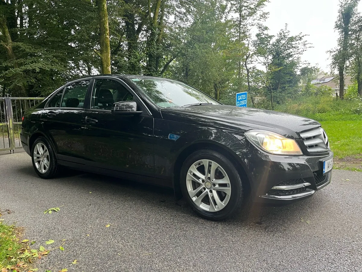 2014 MERCEDES BENZ C200(lOW KMS) - Image 2
