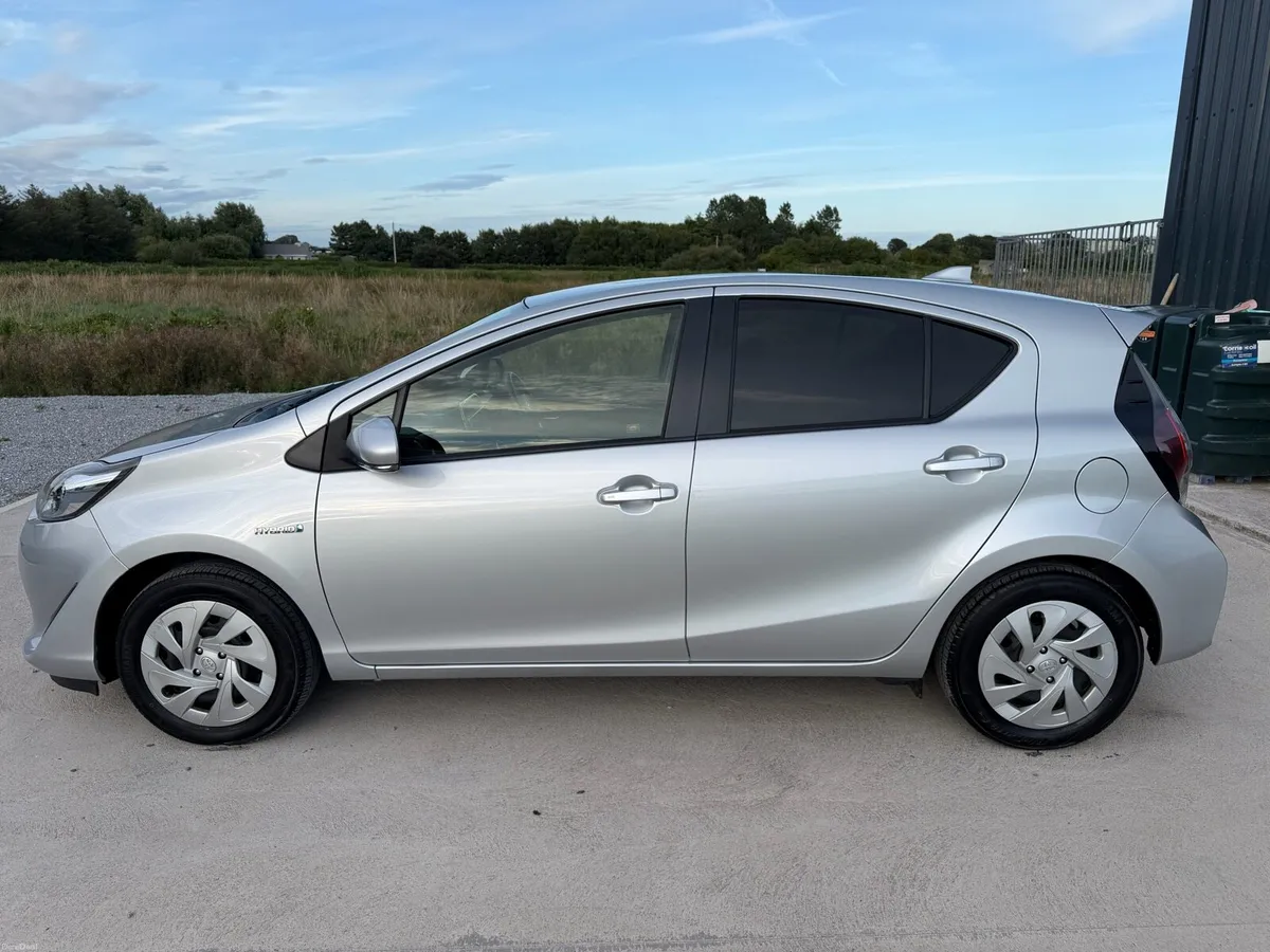 2020 Toyota Aqua 1.5 Hybrid - Image 5
