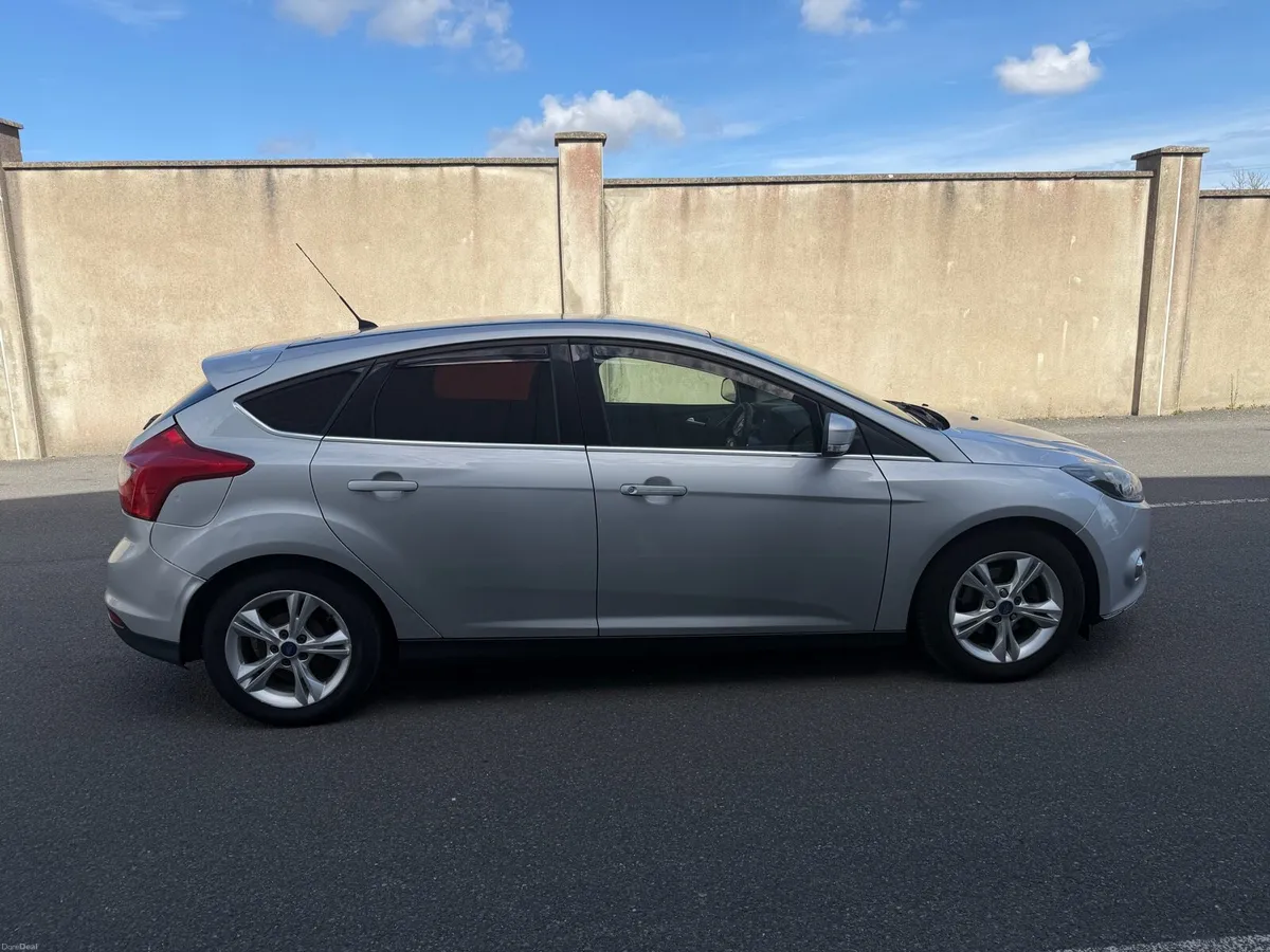 Ford Focus 1,6TDCI ZETEC 113BHP - Image 2