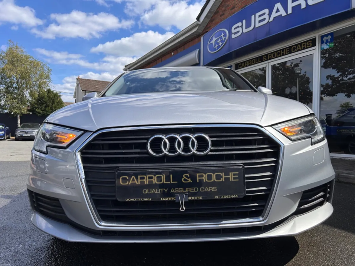 Audi A3 1.6 TDI SE TECHNIK 116PS 5DR - Image 3