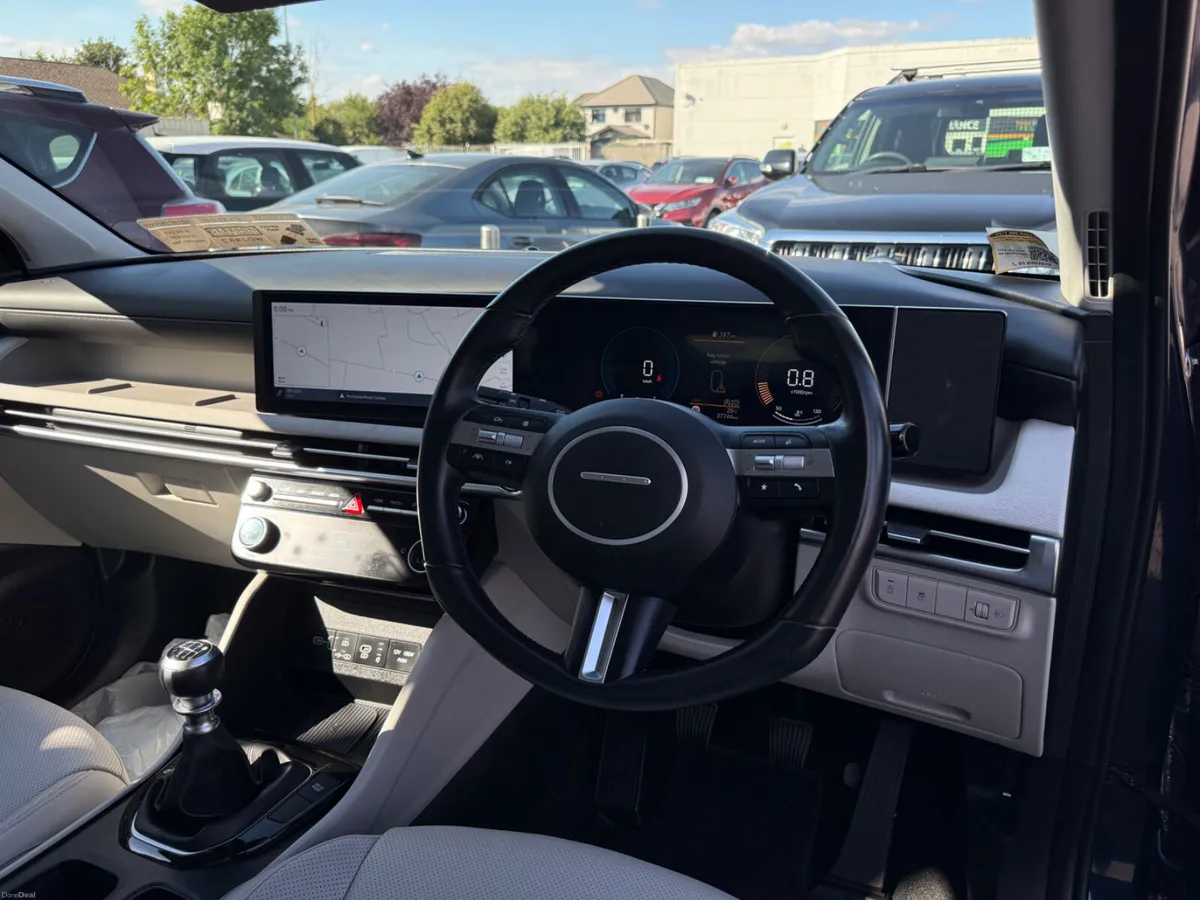 242 Hyundai Tucson 1.6 Diesel Executive- New Model - Image 4