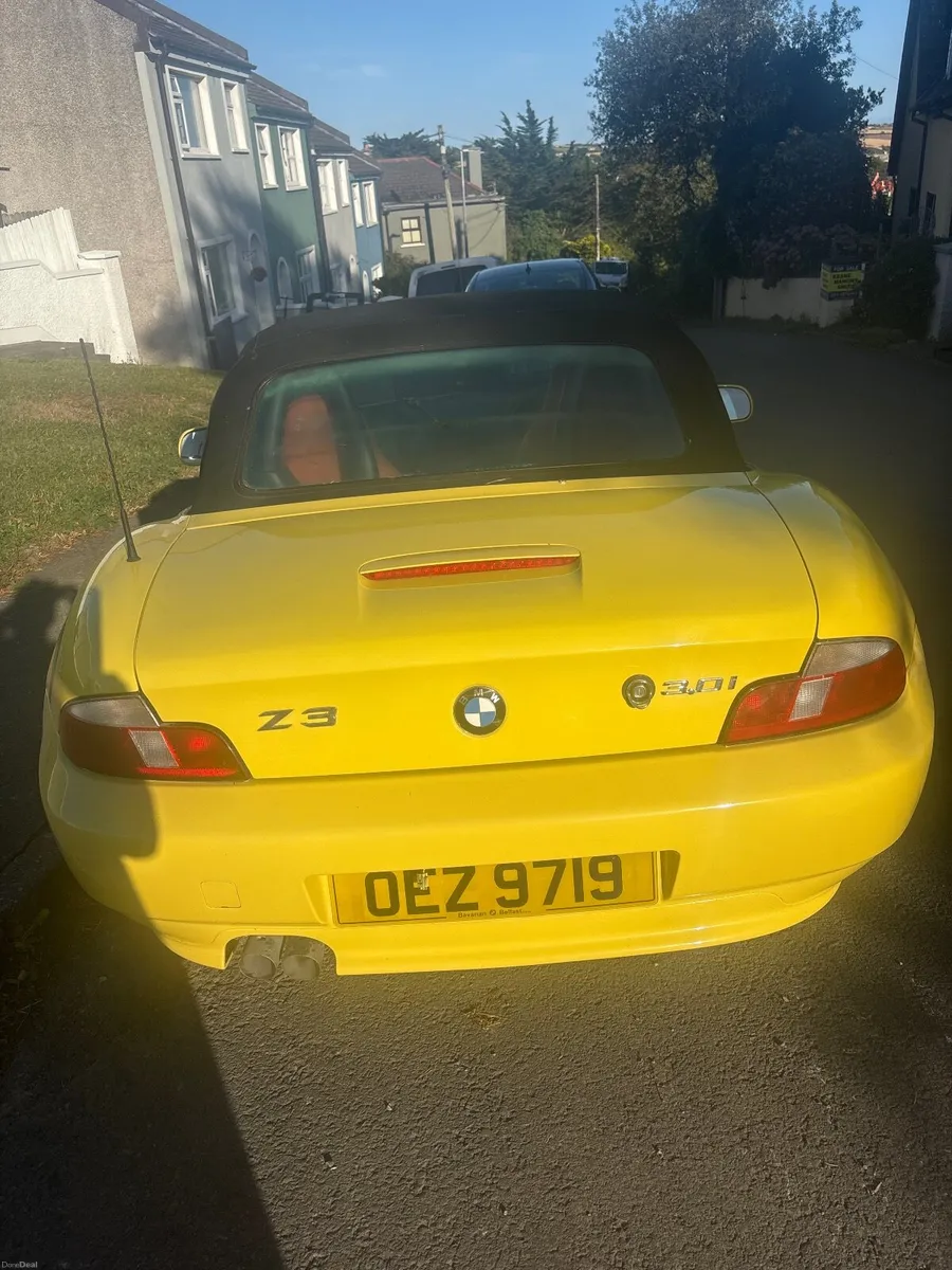 Dakar yellow BMWZ3 - Image 2