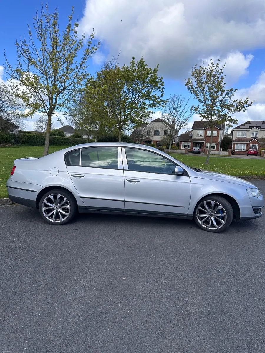 Volkswagen Passat 2008 - Image 4
