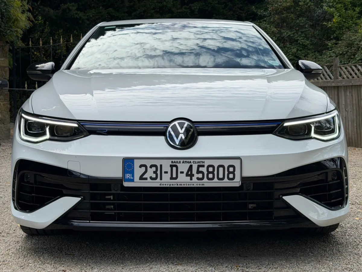 Volkswagen Golf R 20 YEARS TSI 4 MOTION - Image 3