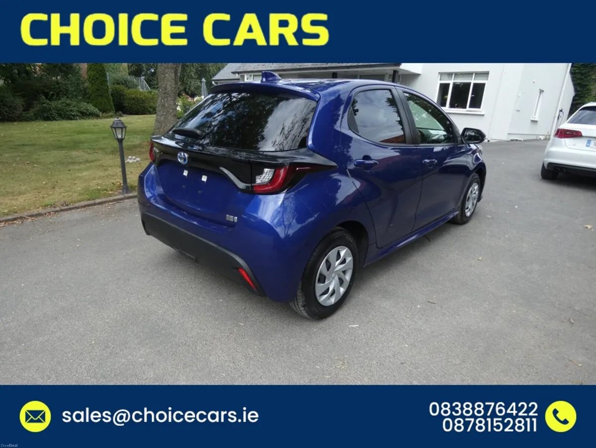 Toyota Yaris 1.5 AUTO HYBRID - Image 5