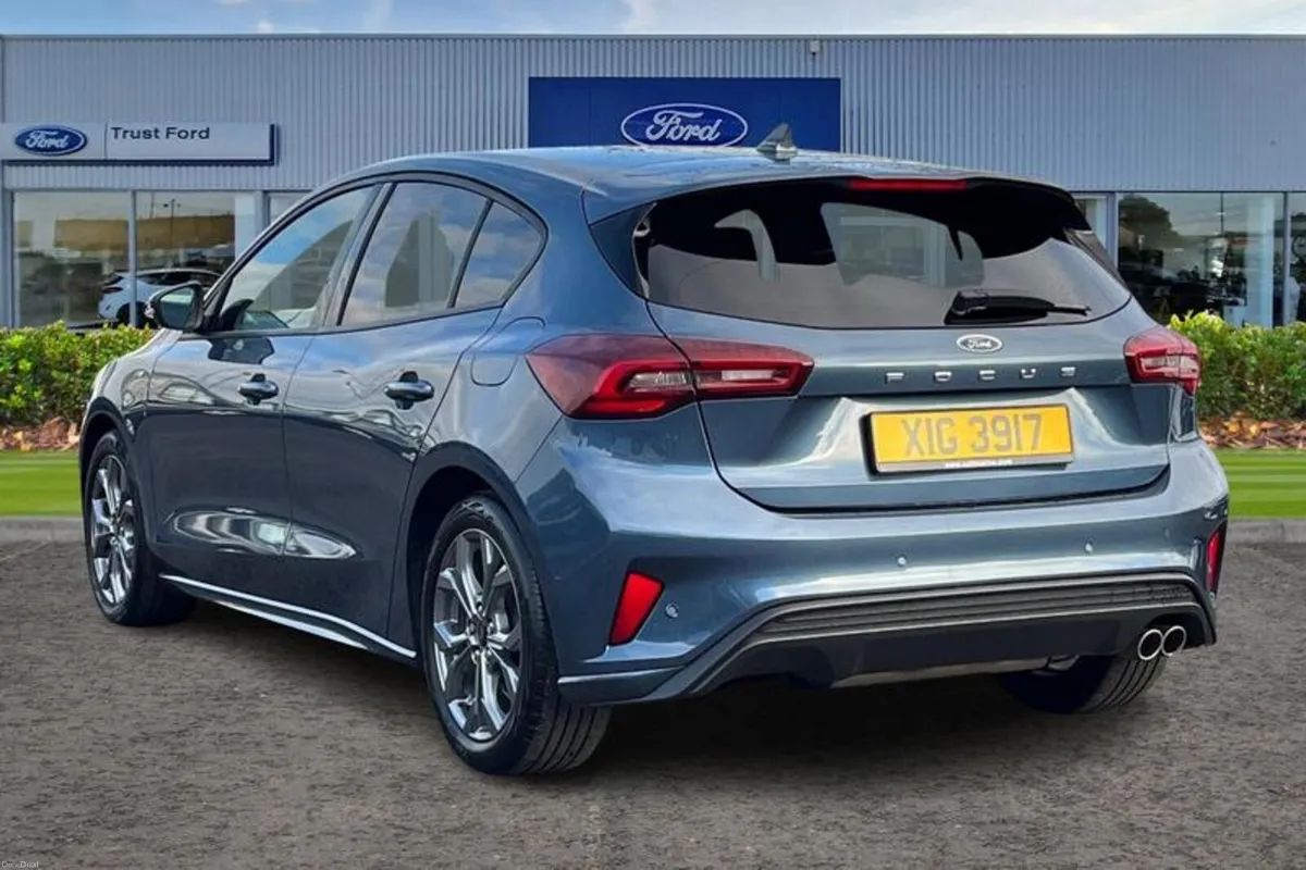 Ford Focus 1.0T EcoBoost ST-Line Hatchback 5dr Pet - Image 2