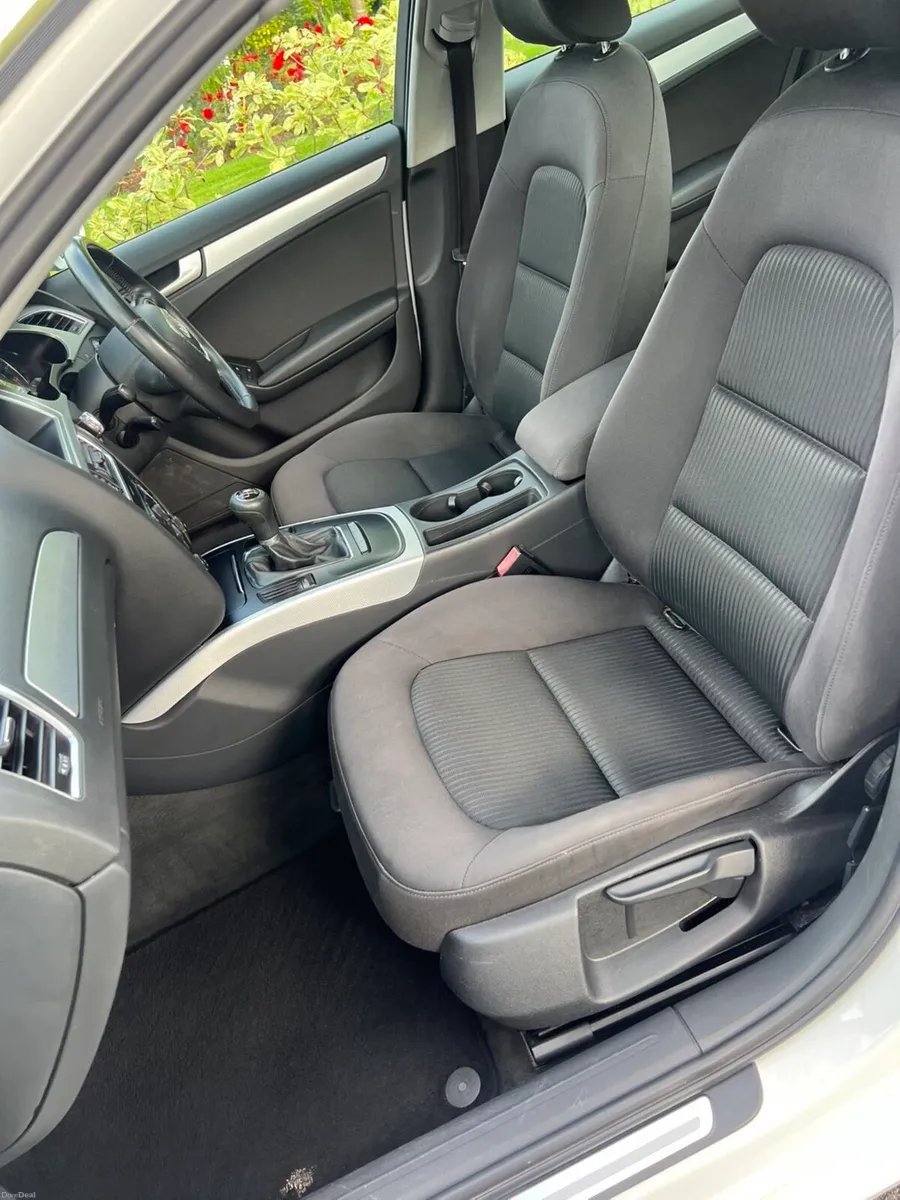2011 Audi a4 - Image 4