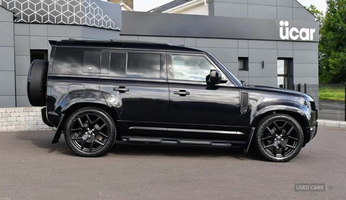 Land Rover Defender 3.0 Defender XS Edition D MHEV - Image 4