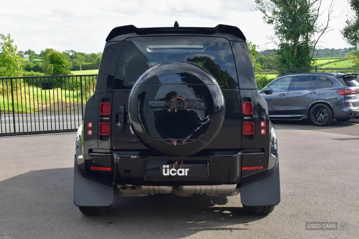 Land Rover Defender 3.0 Defender XS Edition D MHEV - Image 6