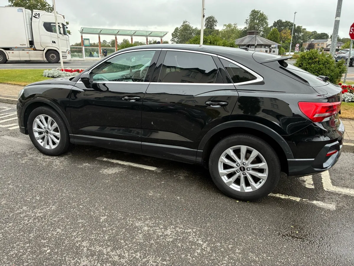 Audi Q3 - Image 5