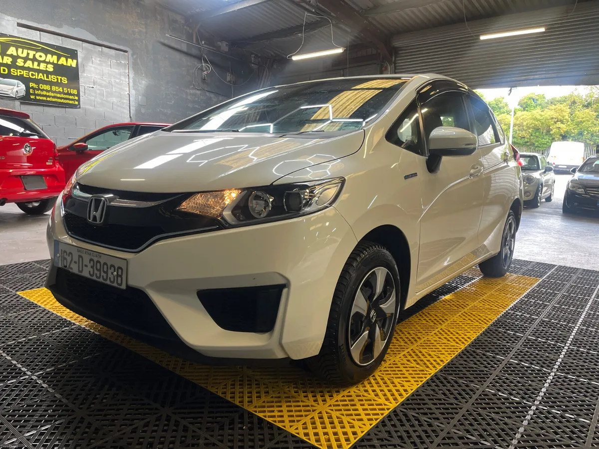 Honda Fit 2016 - Image 2