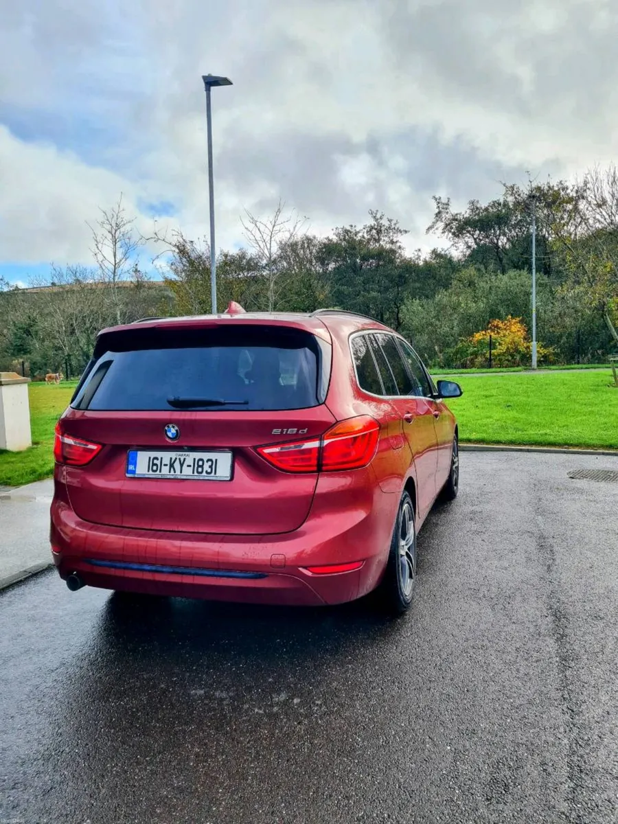 BMW 2 Series, High Spec, 7 seater - Image 5