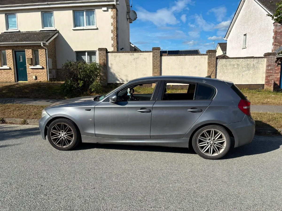 BMW 1-Series 2011 - Image 4