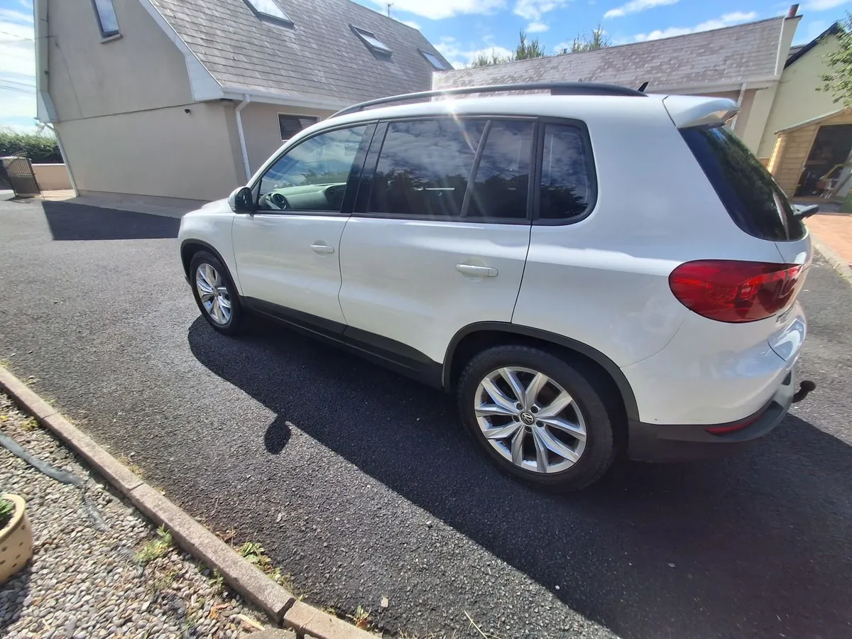 Volkswagen Tiguan 2014 - Image 2