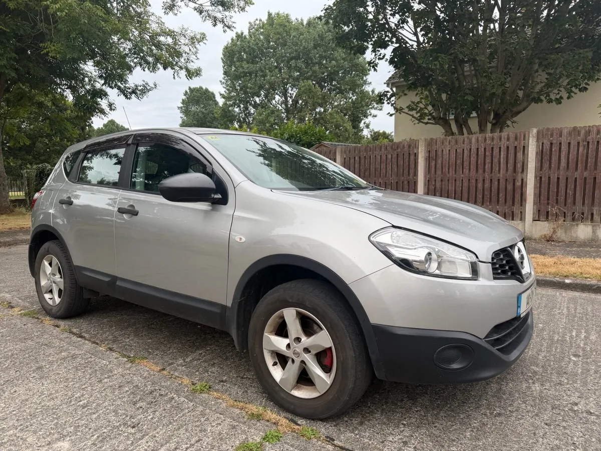 Automatic Nissan Qaskai 2014 very low mileage 98km - Image 3