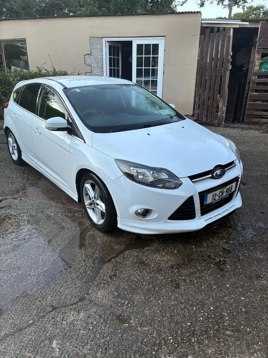 Ford Focus 2012 - Image 1