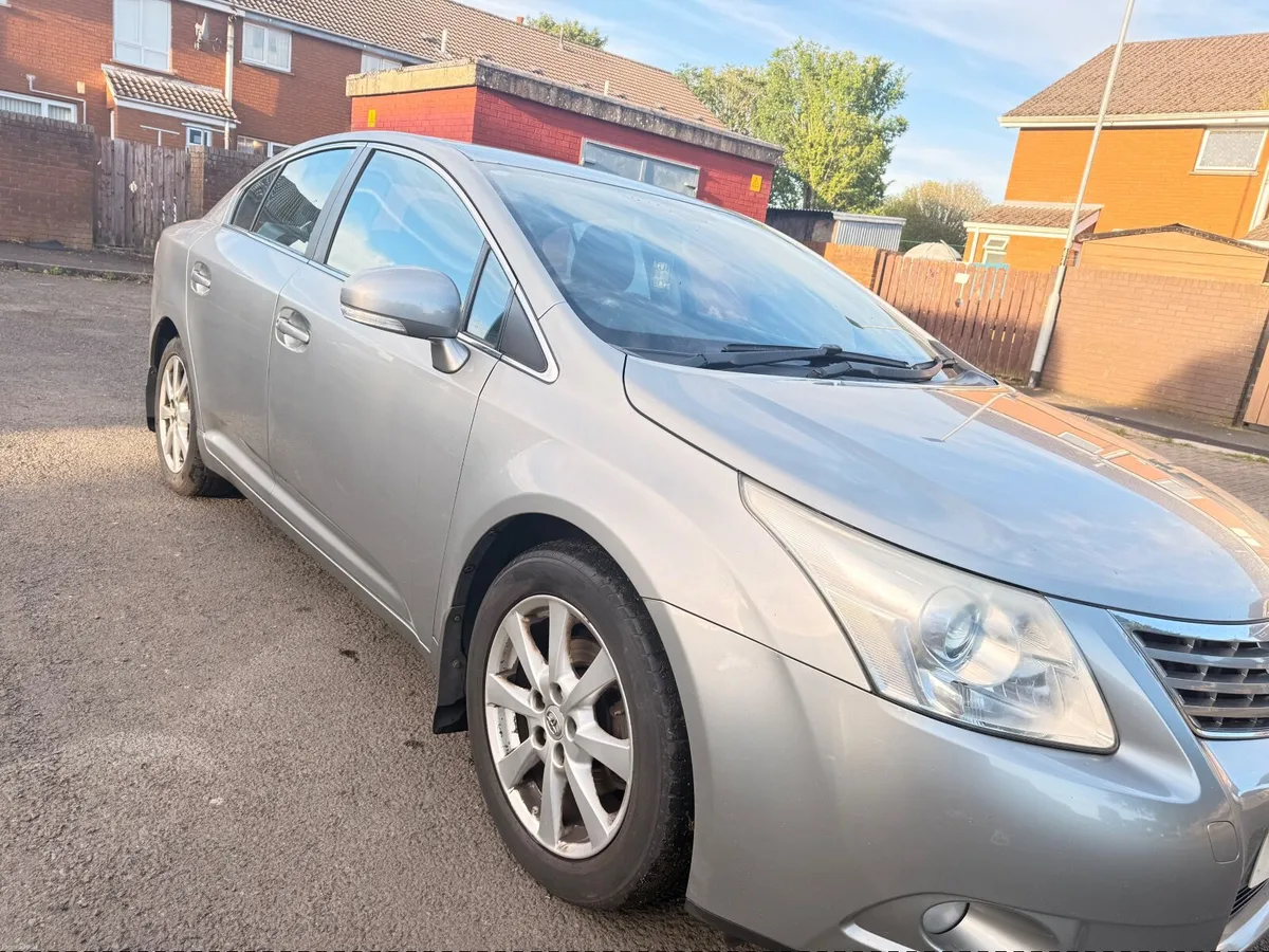 Toyota Avensis 2009 - Image 4