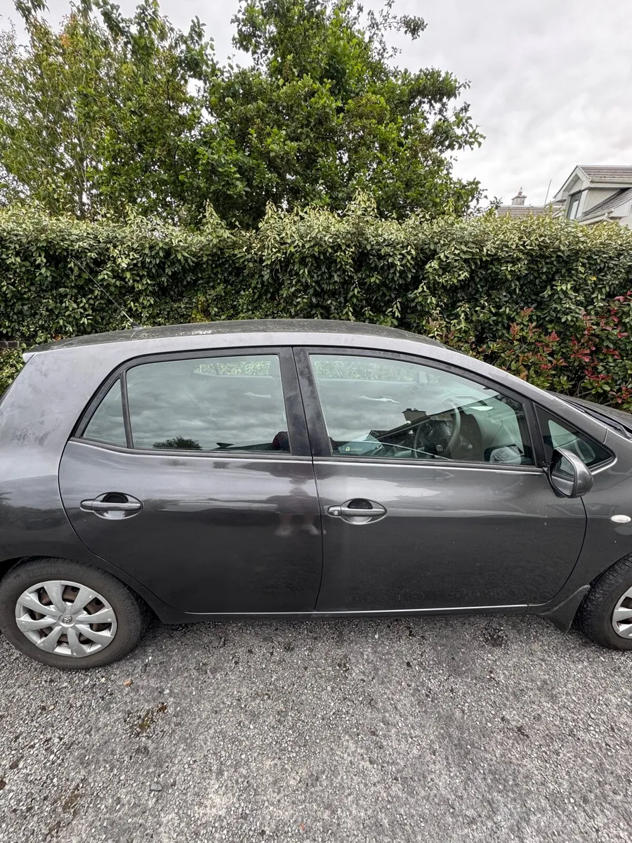 Toyota Auris 2008 - Image 1