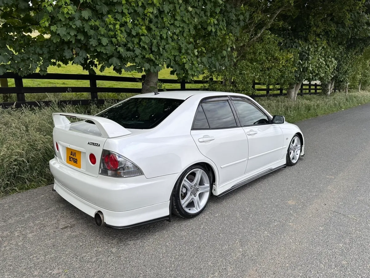 2003 pearl white altezza - Image 4