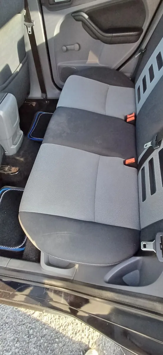 Ford Focus 2009 - Image 3