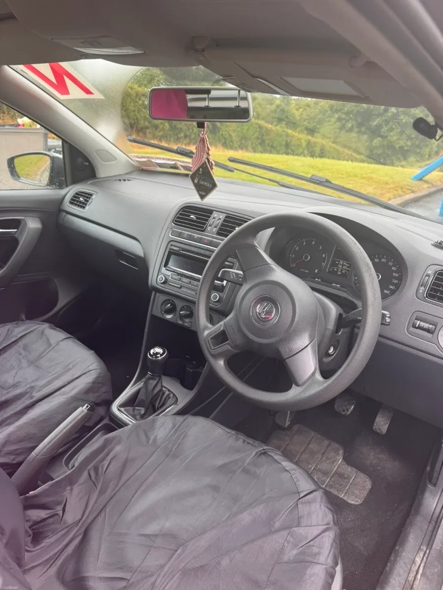 Volkswagen polo - Image 3