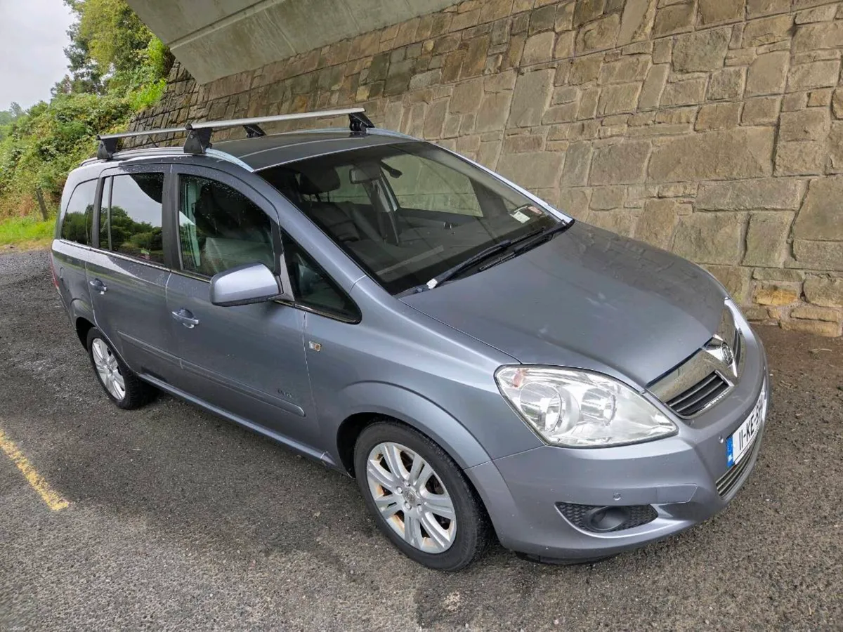 Vauxhall Zafira 2011 - Image 1