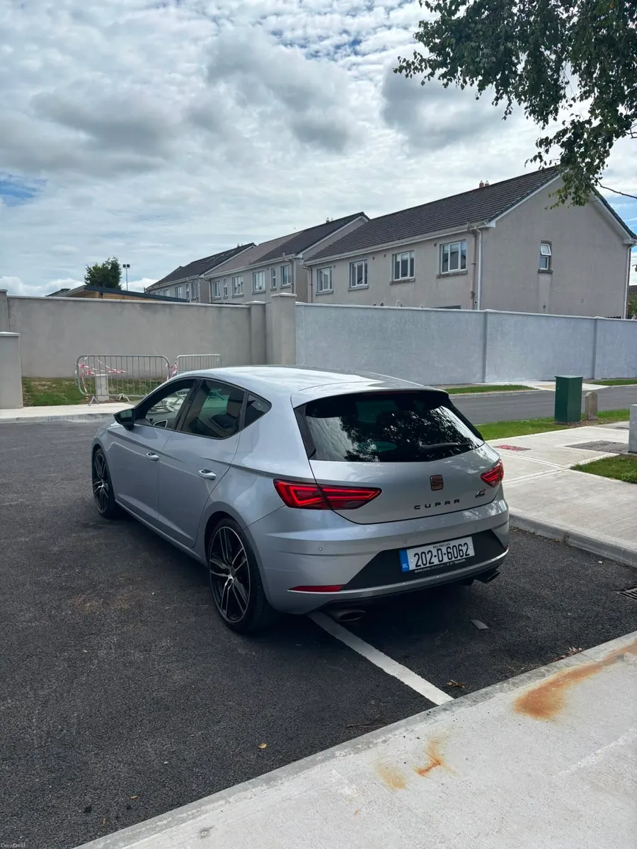 2020 Seat Leon Cupra 290 Bronze Addition - Image 4