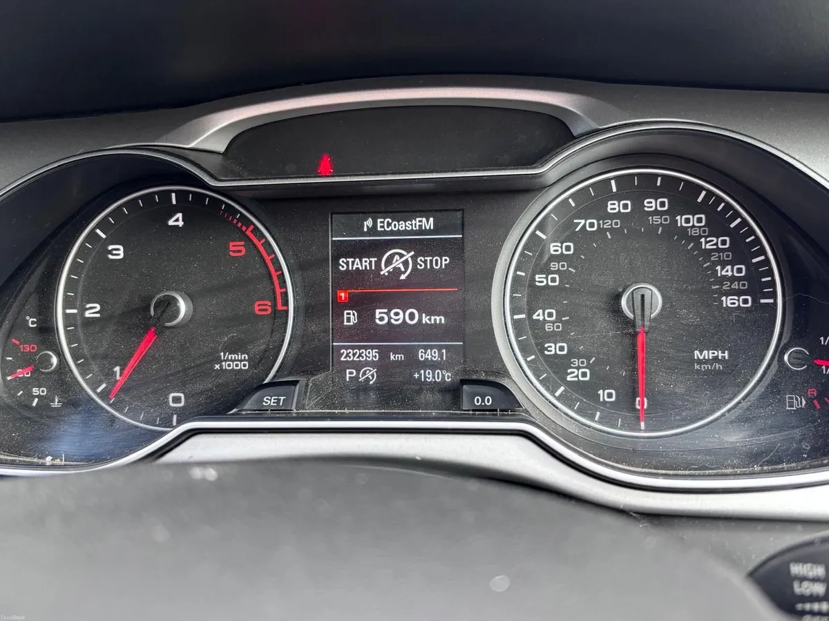 Automatic Audi A4 Estate 2015 - Image 2
