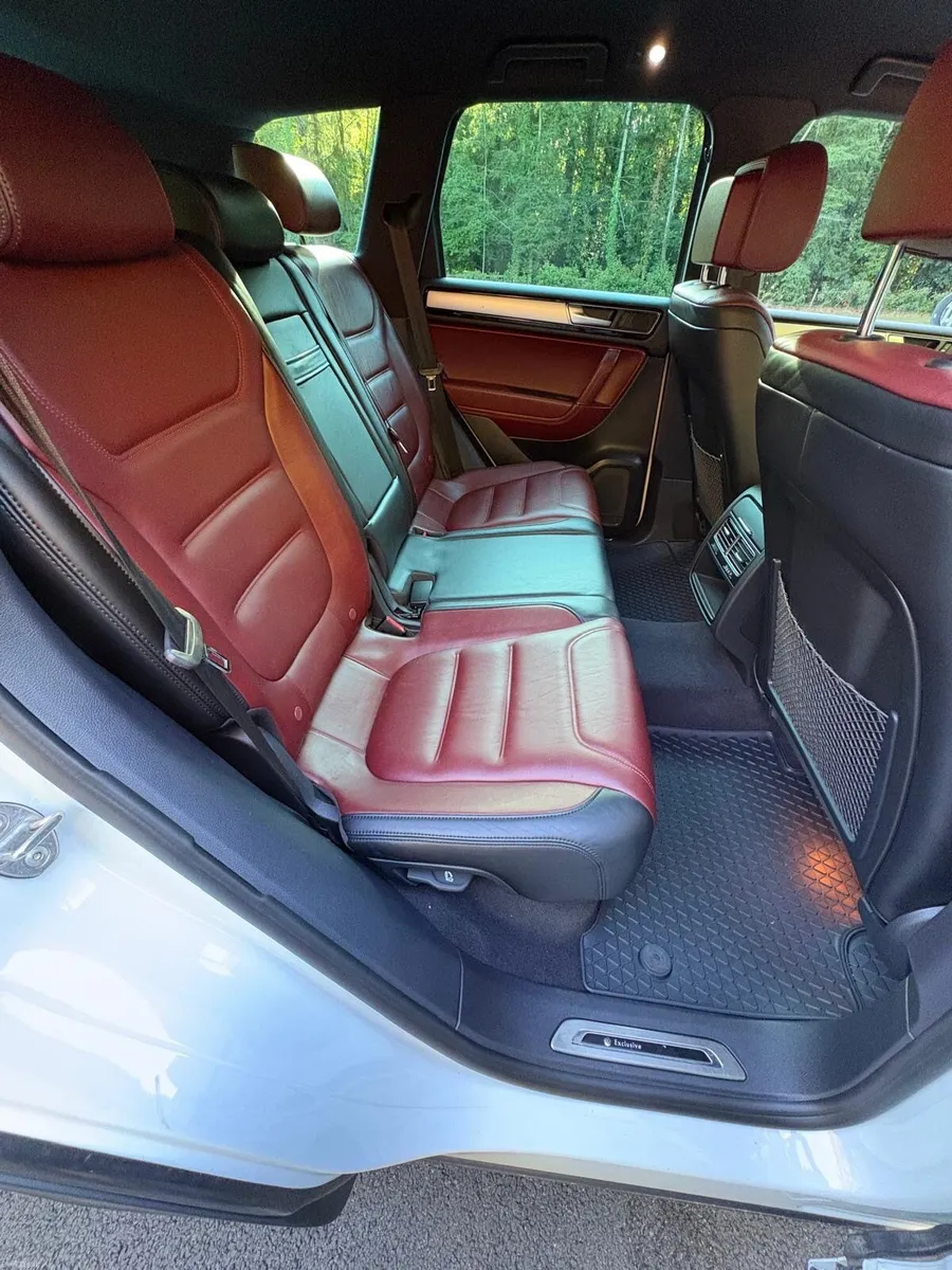 Volkswagen Touareg 2018 V6 R Line - Image 3