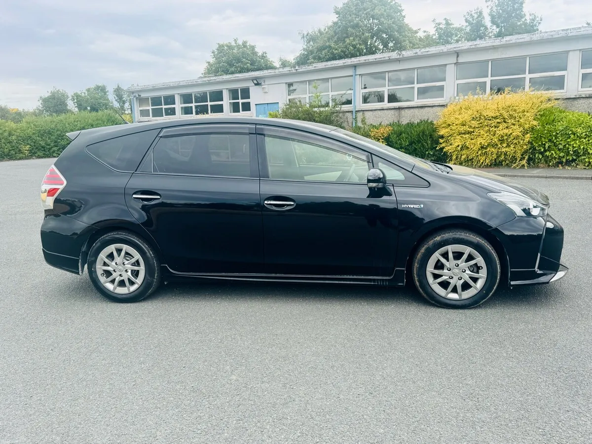 PRIUS ALPHA 7 SEATS, HEATED SEATS, 69K KM NEW NCT - Image 4