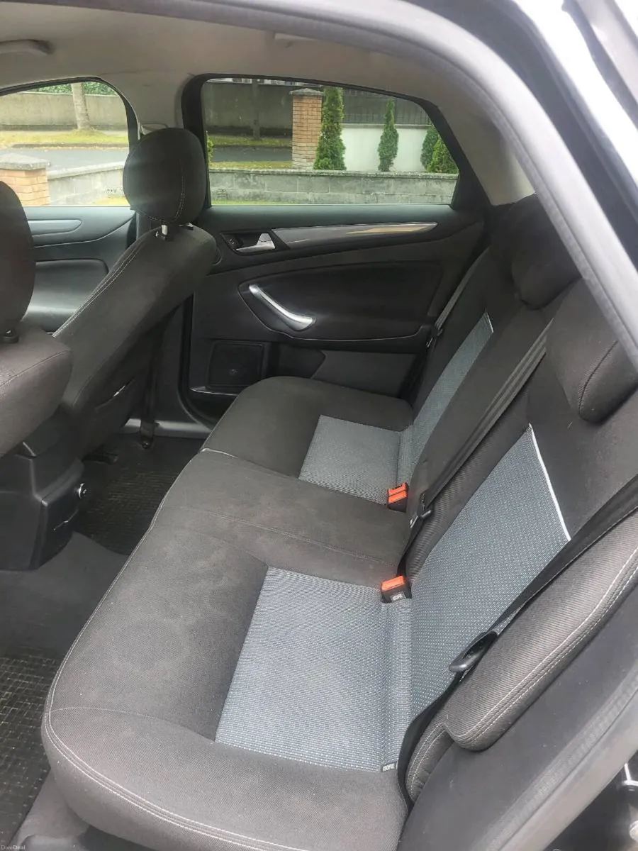 Car - Image 6