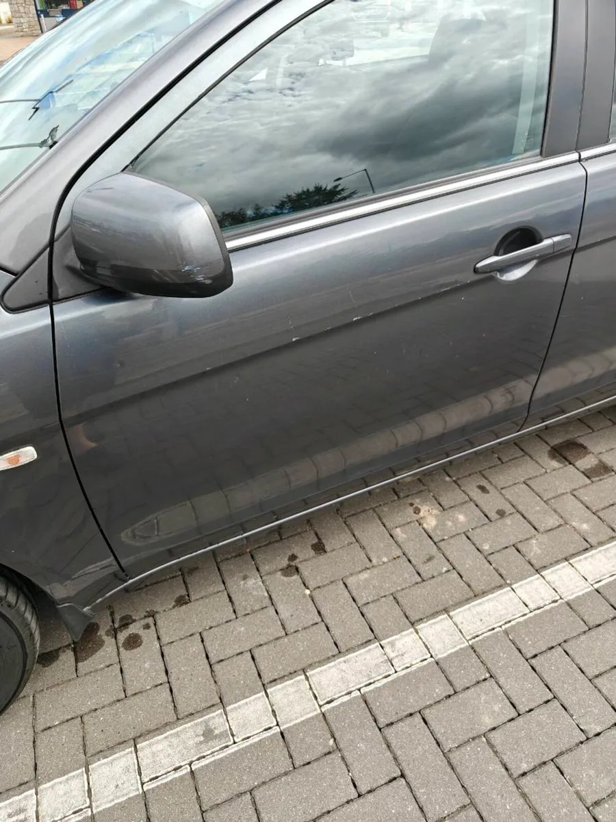 Mitsubishi Lancer 1.5 Sportsback 2010 - Image 5
