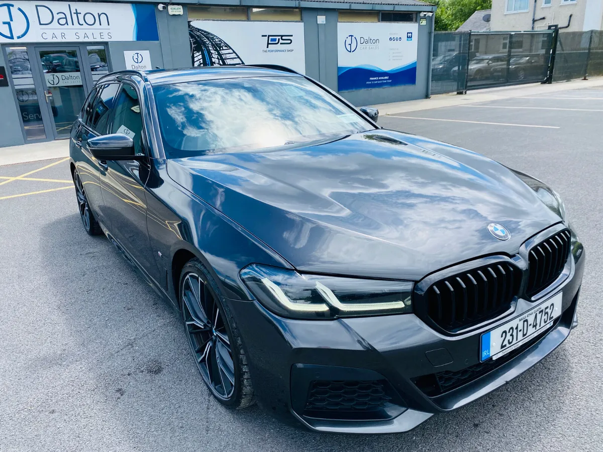 BMW 520d M-SPORT TOURING 2023 (231) - Image 3