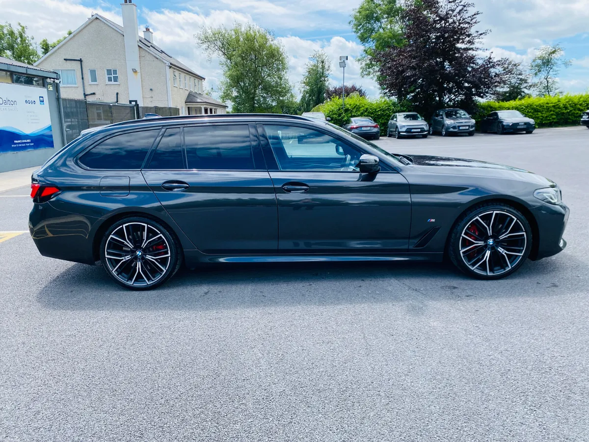 BMW 520d M-SPORT TOURING 2023 (231) - Image 4