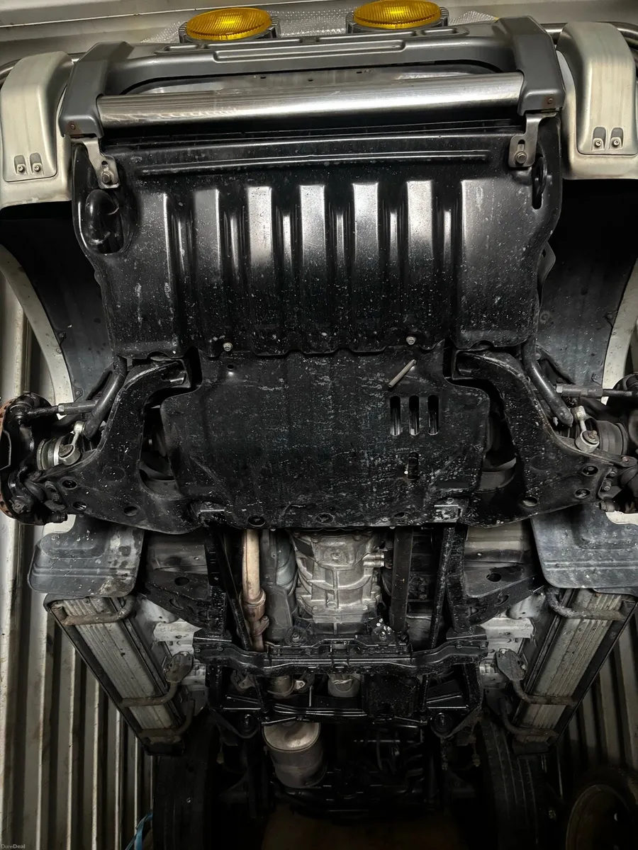 MITSUBISHI PAJERO 2800 1993 - Image 2