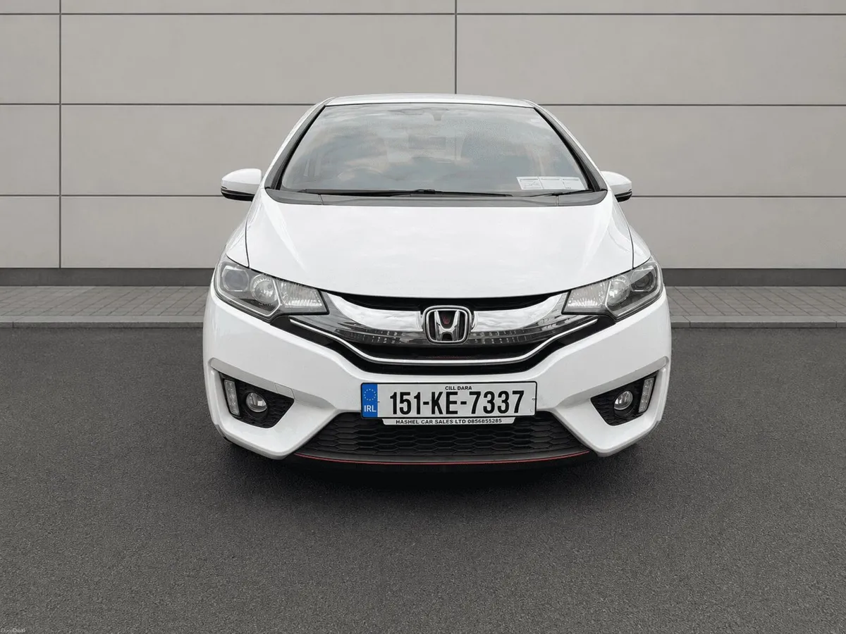Stunning Honda Fit S Spec Hybrid Auto Cruise Cont - Image 6