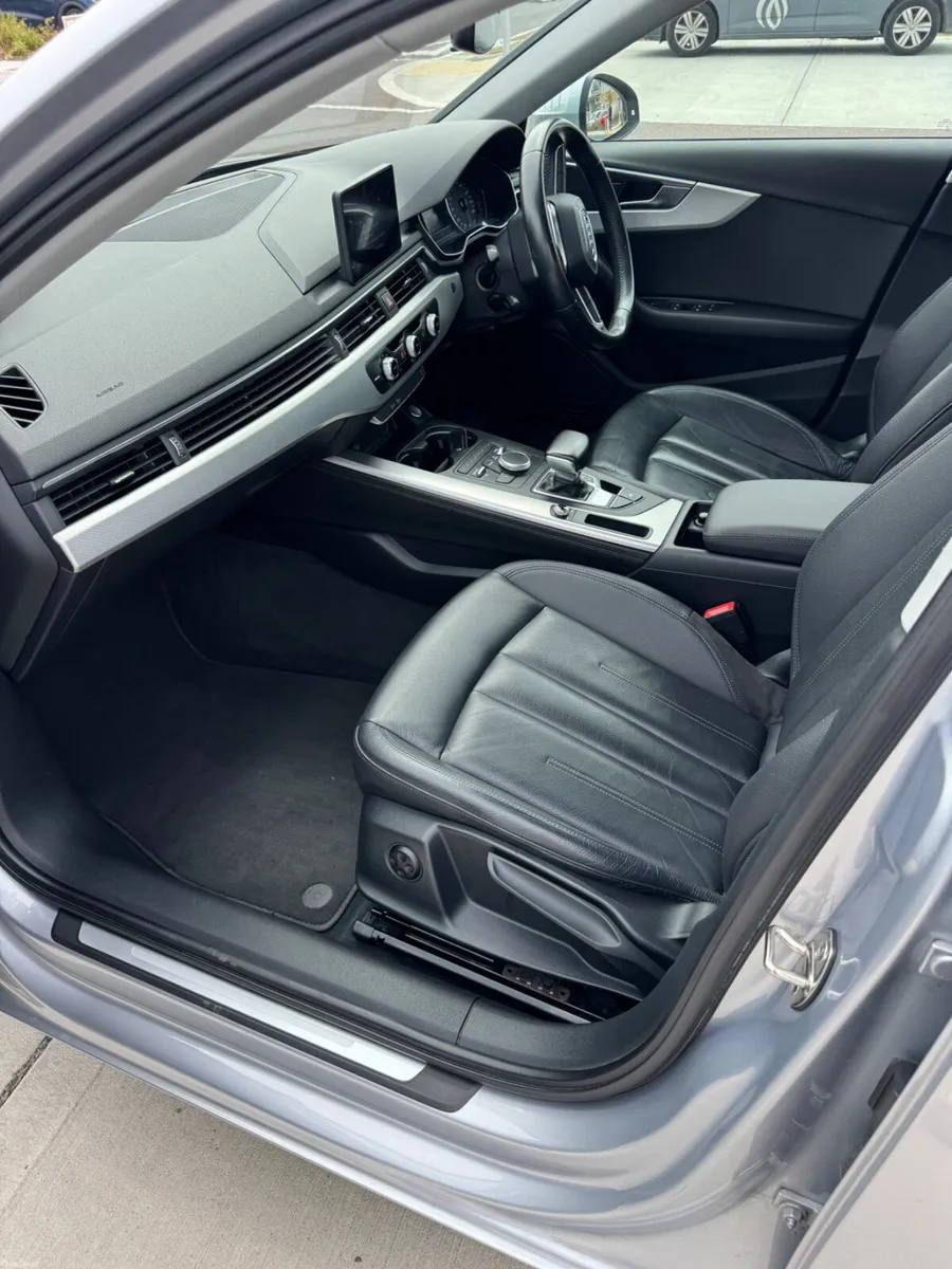 Audi A4 2016 - Image 6