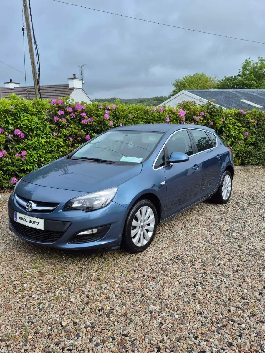 2015 Vauxhall Astra - Image 1
