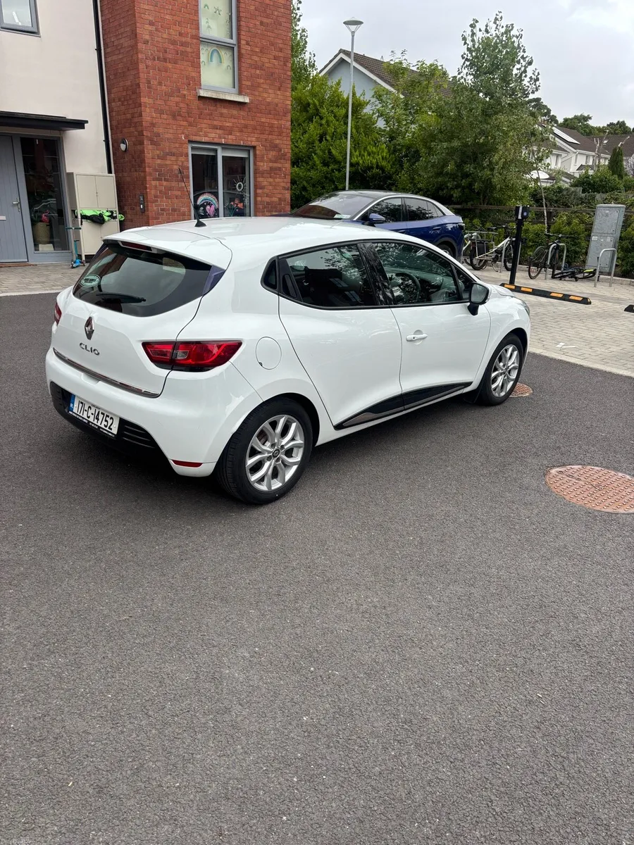 Renault Clio 2017 - Image 5
