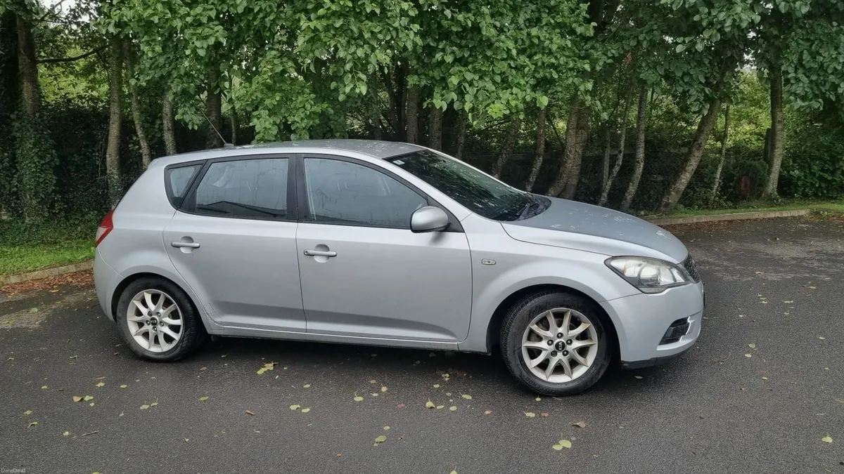 Kia Ceed 2012 - Image 2