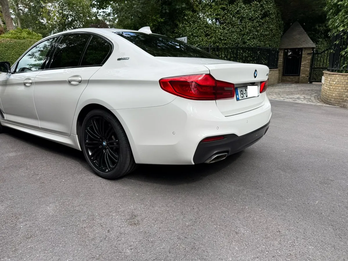 BMW 530e iPerformance M Sport - Image 4
