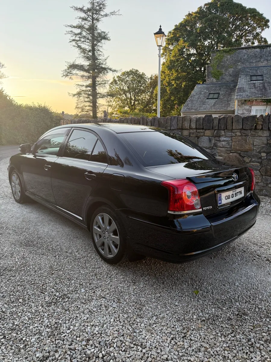 Toyota Avensis - Image 2