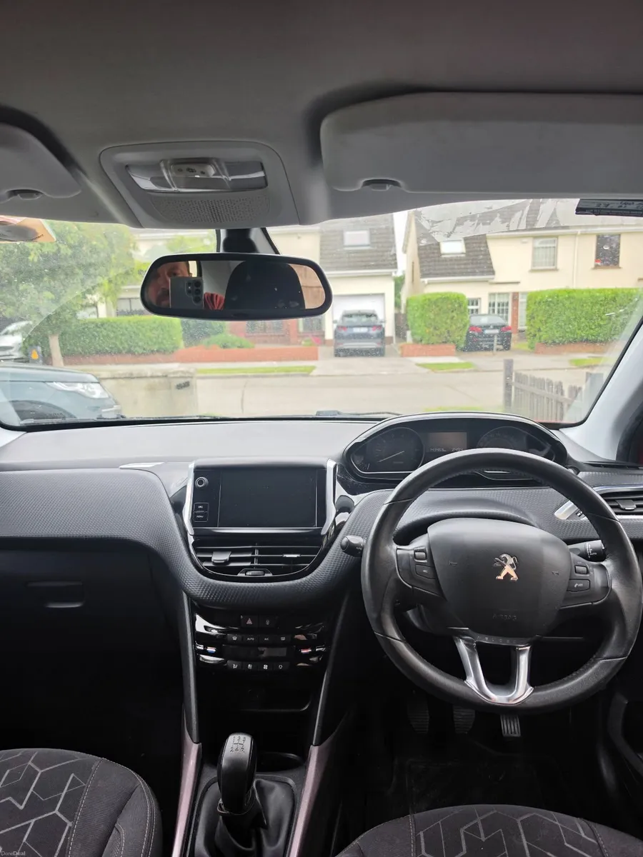Peugeot 2008 2016 - Image 2
