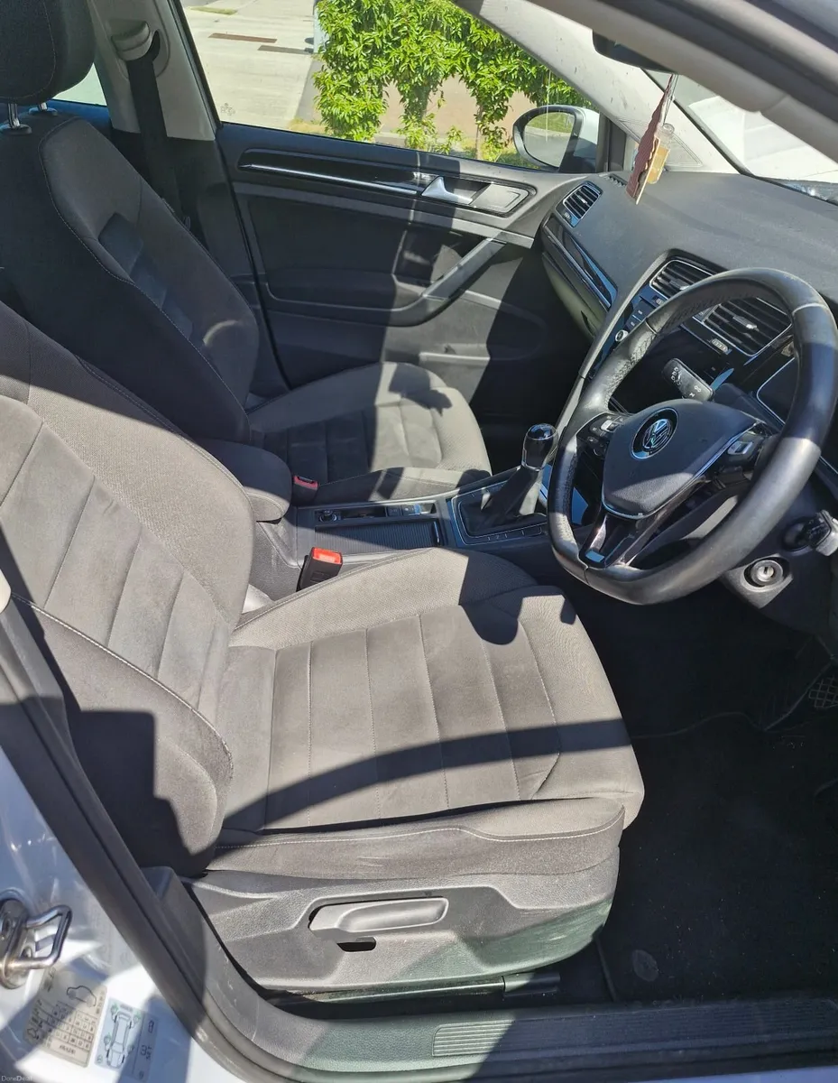 Volkswagen Golf 2017 HIGHLINE 1.6 TDI - Image 6